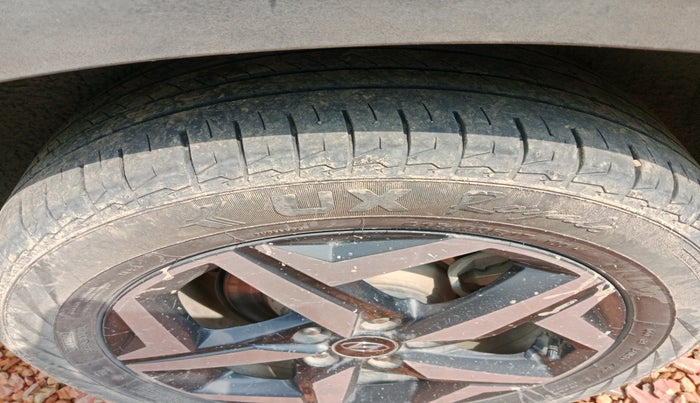 2021 Hyundai ALCAZAR PRESTIGE(O) 1.5 AT 7STR, Diesel, Automatic, 96,180 km, tyre