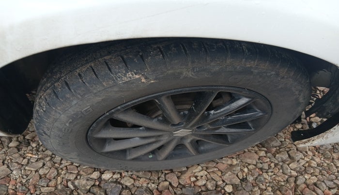 2018 Maruti Ciaz DELTA DIESEL 1.3, Diesel, Manual, 1,09,317 km, tyre