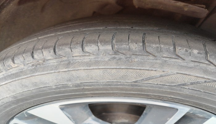 2020 Tata Tiago XZ PLUS DUAL TONE PETROL, Petrol, Manual, 76,000 km, tyre