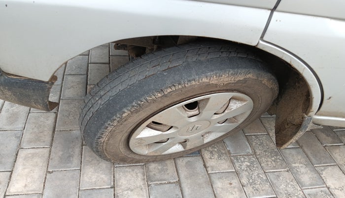 2012 Maruti Eeco 5 STR WITH A/C+HTR, Petrol, Manual, 1,43,448 km, tyre