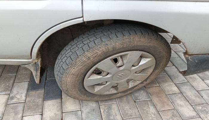 2012 Maruti Eeco 5 STR WITH A/C+HTR, Petrol, Manual, 1,43,448 km, tyre