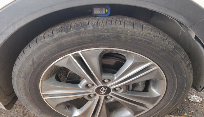 2016 Hyundai Creta SX PLUS AT 1.6 DIESEL, Diesel, Automatic, 1,82,214 km, tyre