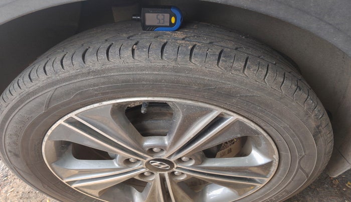 2016 Hyundai Creta SX PLUS AT 1.6 DIESEL, Diesel, Automatic, 1,82,214 km, tyre
