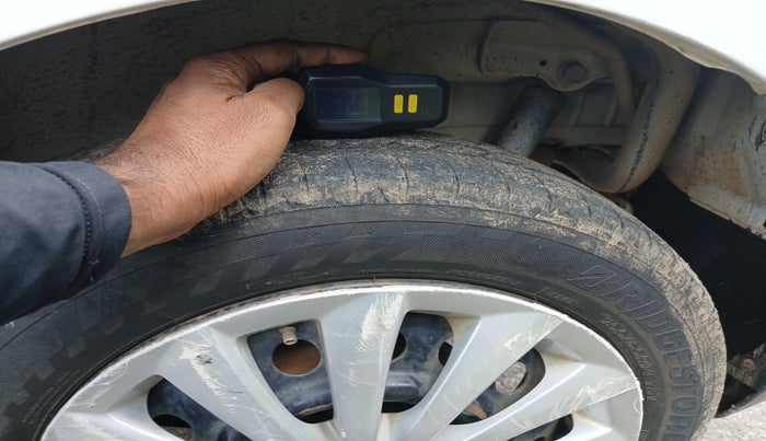 2018 Maruti Wagon R 1.0 VXI AMT, Petrol, Automatic, 1,09,890 km, tyre