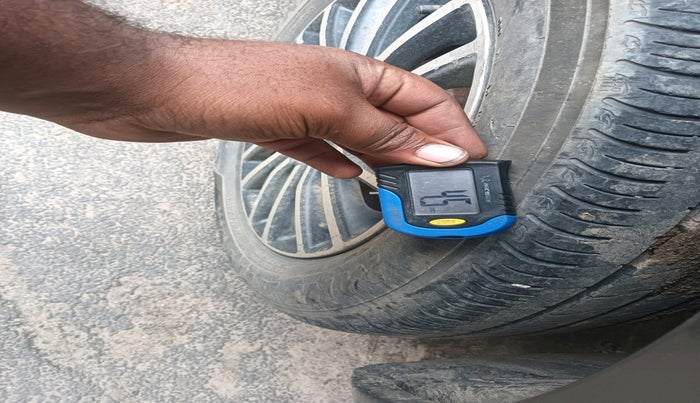 2018 Maruti Dzire ZDI PLUS, Diesel, Manual, 1,32,781 km, tyre