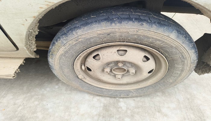 2012 Maruti Eeco 5 STR WITH A/C+HTR, Petrol, Manual, 2,65,000 km, tyre