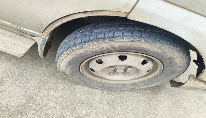 2012 Maruti Eeco 5 STR WITH A/C+HTR, Petrol, Manual, 2,65,000 km, tyre