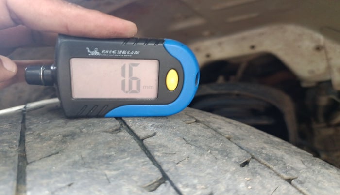 2021 Mahindra BOLERO NEO N 8, Diesel, Manual, 1,70,071 km, tyre