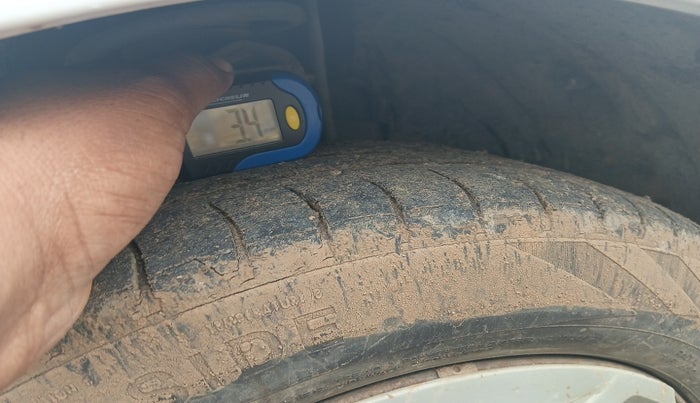 2018 Tata Tiago XT DIESEL, Diesel, Manual, 66,000 km, tyre