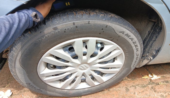 2023 Maruti Dzire VXI CNG, Petrol, Manual, 31,725 km, tyre