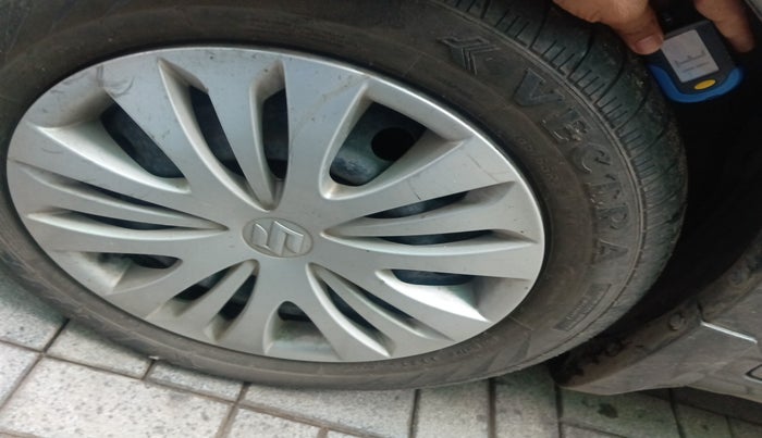 2013 Maruti Ertiga ZDI, Diesel, Manual, 75,849 km, tyre