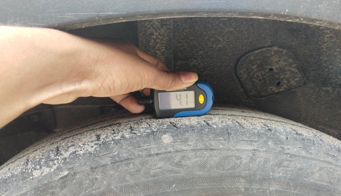 2018 Tata NEXON XE DIESEL, Diesel, Manual, 1,23,799 km, tyre