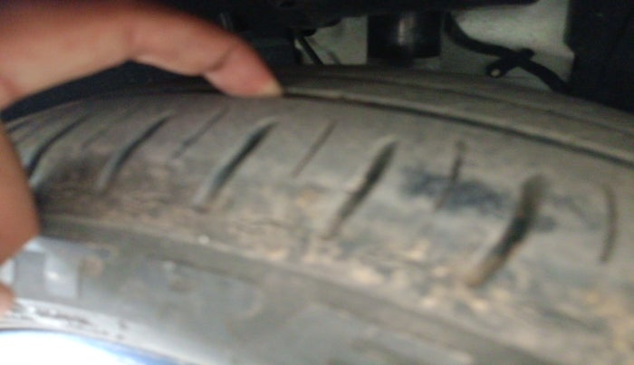 2024 Tata ALTROZ XM PLUS PETROL, Petrol, Manual, 9,212 km, tyre