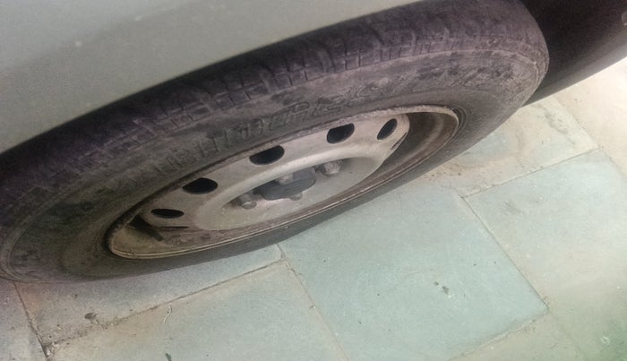 2010 Maruti Ritz LXI, Petrol, Manual, 48,958 km, tyre