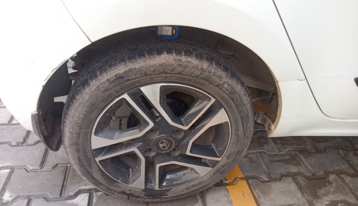 2019 Tata Tiago XZ PLUS PETROL, Petrol, Manual, 24,133 km, tyre