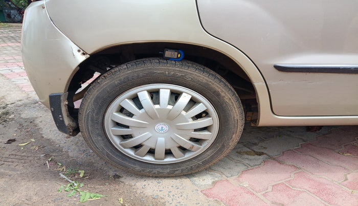 2010 Maruti Zen Estilo VXI, Petrol, Manual, 1,44,544 km, tyre