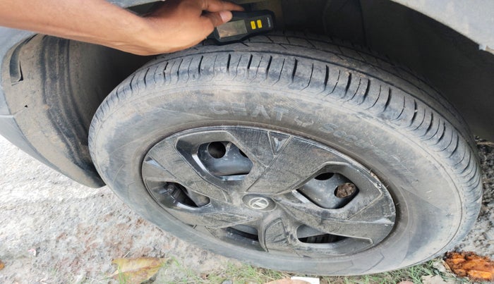 2022 Tata PUNCH ADVENTURE MT, Petrol, Manual, 39,828 km, tyre