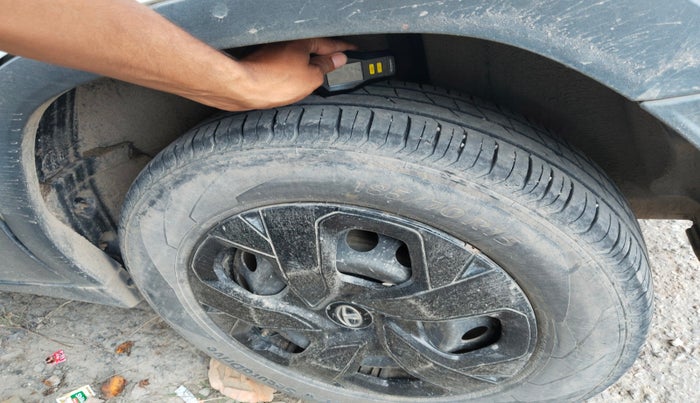 2022 Tata PUNCH ADVENTURE MT, Petrol, Manual, 39,828 km, tyre