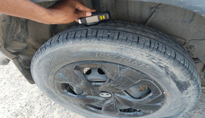 2022 Tata PUNCH ADVENTURE MT, Petrol, Manual, 39,828 km, tyre