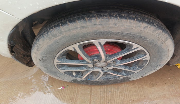 2019 Maruti Swift ZDI PLUS, Diesel, Manual, 1,12,154 km, tyre