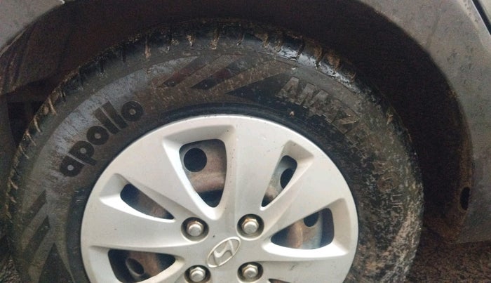 2011 Hyundai i10 MAGNA 1.2, Petrol, Manual, 84,517 km, tyre