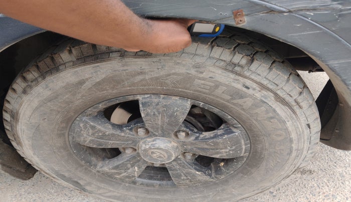 2018 Tata Hexa XM PLUS 4X2 7 STR, Diesel, Manual, 1,49,858 km, tyre