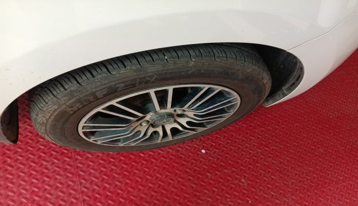 2018 Hyundai Xcent S AT 1.2, Petrol, Automatic, 27,431 km, tyre