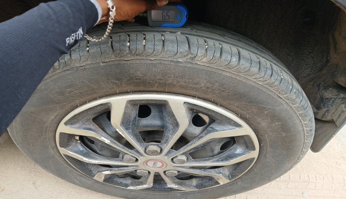 2021 Tata PUNCH ADVENTURE MT, Petrol, Manual, 20,932 km, tyre