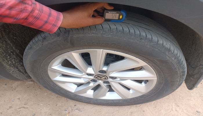 2024 Volkswagen TAIGUN Highline Plus 1.0 TSI MT, Petrol, Manual, 17,270 km, tyre