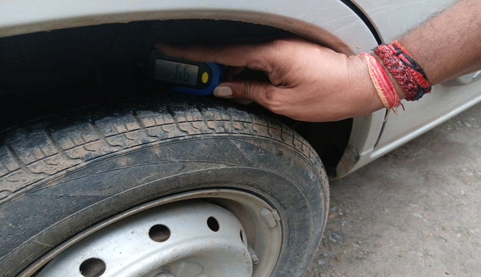 2011 Maruti Alto LXI, Petrol, Manual, 13,536 km, tyre