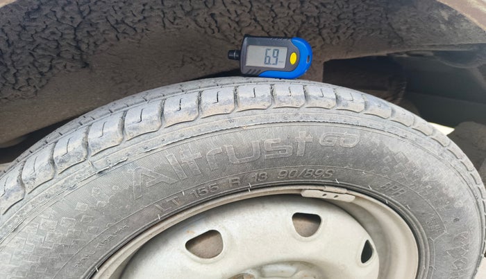 2019 Maruti Eeco 5 STR WITH A/C+HTR, Petrol, Manual, 1,18,459 km, tyre