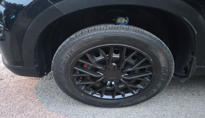 2022 Hyundai VENUE SX 1.2 PETROL, Petrol, Manual, 38,449 km, tyre