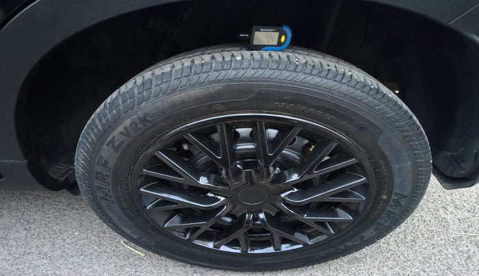 2022 Hyundai VENUE SX 1.2 PETROL, Petrol, Manual, 38,449 km, tyre