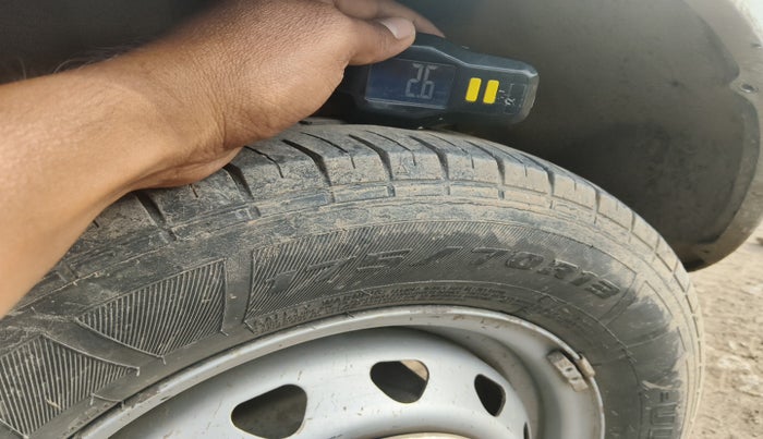 2010 Tata Indica Vista TERRA SAFIRE, Petrol, Manual, 85,923 km, tyre