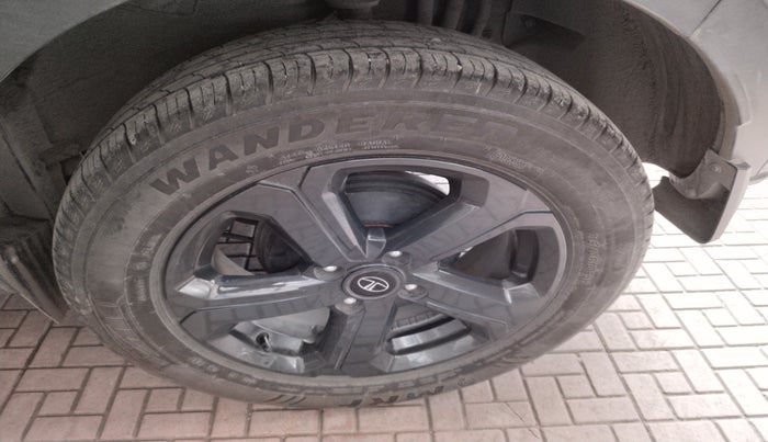 2022 Tata NEXON EV XZ PLUS DARK EDITION, Electric, Automatic, 14,009 km, tyre