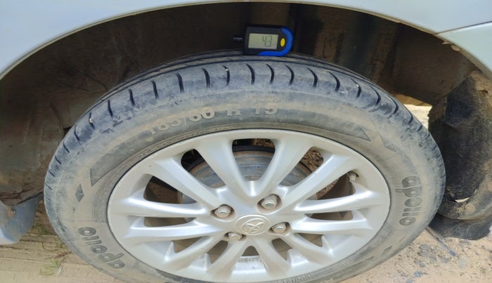 2011 Toyota Etios VX, Petrol, Manual, 1,73,880 km, tyre