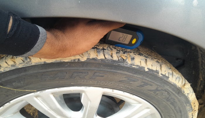 2018 Tata Tiago XZ PETROL, Petrol, Manual, 1,10,713 km, tyre