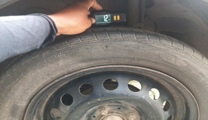 2018 Tata NEXON XZ PETROL, Petrol, Manual, 1,36,717 km, tyre