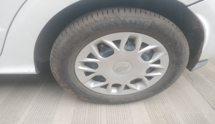 2015 Ford New Figo TREND 1.5L DIESEL, Diesel, Manual, 97,110 km, tyre