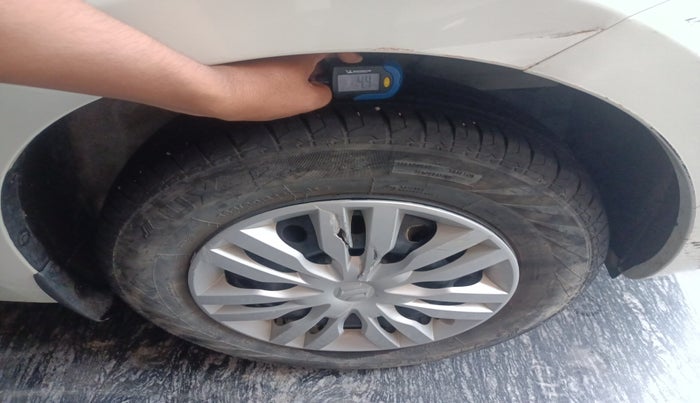 2023 Maruti Dzire VXI, Petrol, Manual, 26,019 km, tyre