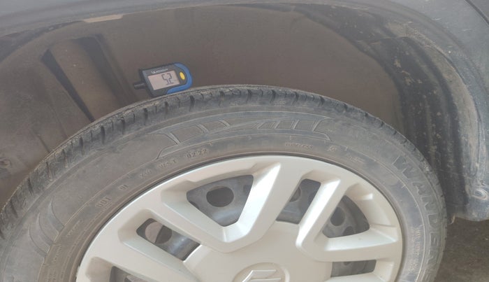 2022 Maruti Vitara Brezza VXI, Petrol, Manual, 50,494 km, tyre