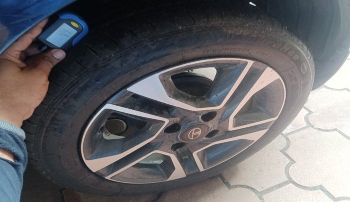 2022 Tata Tiago XZA PLUS PETROL, Petrol, Automatic, 3,558 km, tyre