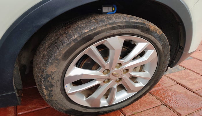 2019 Mahindra XUV300 W8 1.5 DIESEL, Diesel, Manual, 98,684 km, tyre