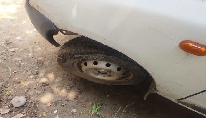 2011 Maruti Alto LXI, Petrol, Manual, 1,17,589 km, tyre