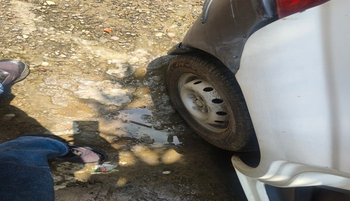 2011 Maruti Alto LXI, Petrol, Manual, 1,17,589 km, tyre