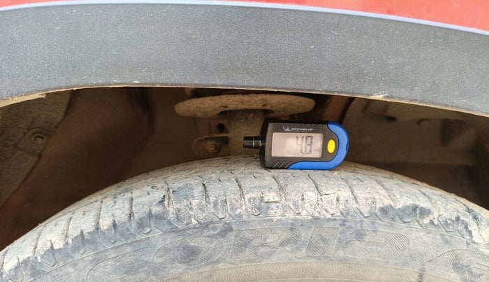 2017 Mahindra Kuv100 K4 PLUS D 6 STR, Diesel, Manual, 80,679 km, tyre