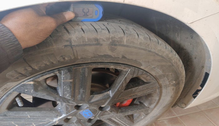 2023 Hyundai Verna 1.5 TURBO GDI MT SX, Petrol, Manual, 14,089 km, tyre