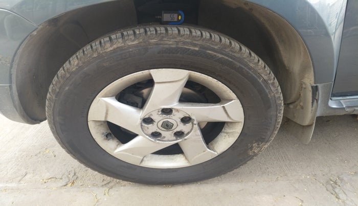 2014 Renault Duster 85 PS RXL DIESEL, Diesel, Manual, 89,695 km, tyre