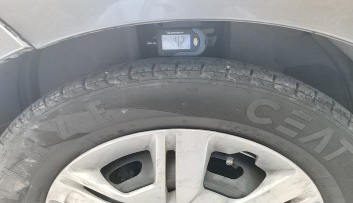 2018 Datsun Redi Go S 1.0 AMT, Petrol, Automatic, 27,443 km, tyre