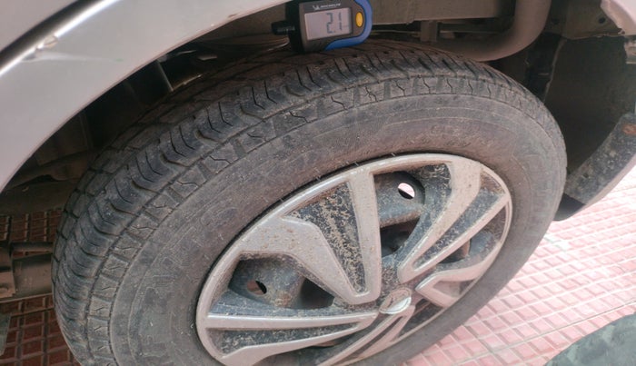 2013 Maruti Alto 800 LXI, Petrol, Manual, 74,826 km, tyre